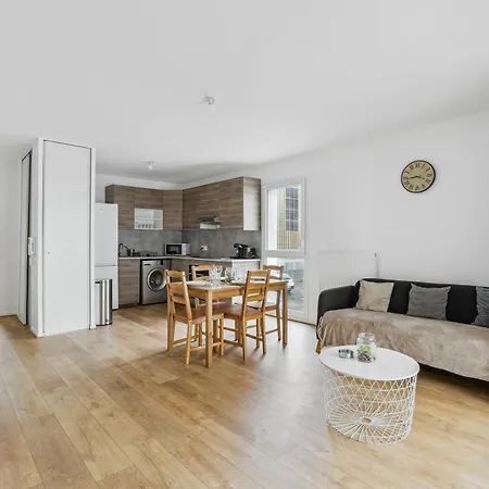 Apartment Chic Apart With Terace And Parking