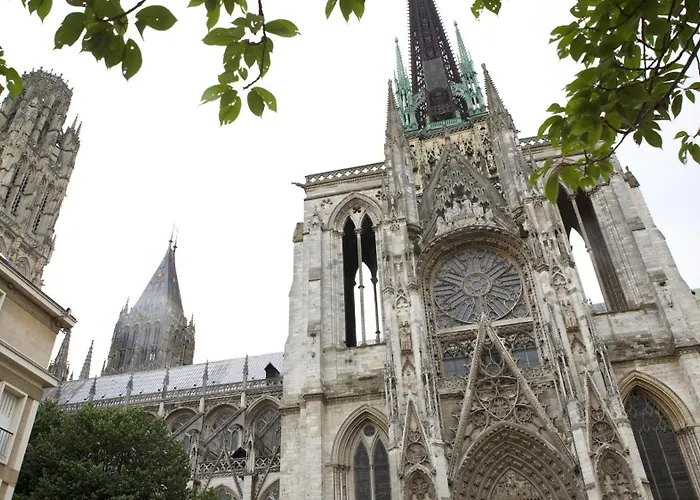 Chic Apart With Terace And Parking