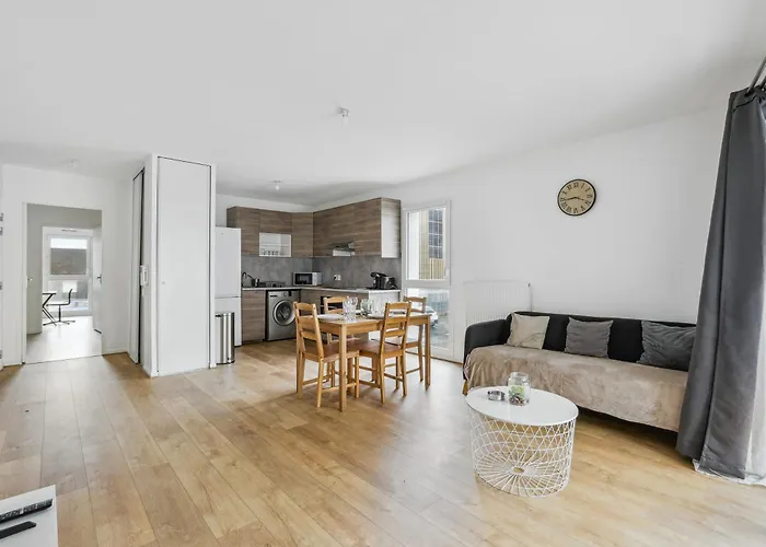 Appartement Chic Apart With Terace And Parking