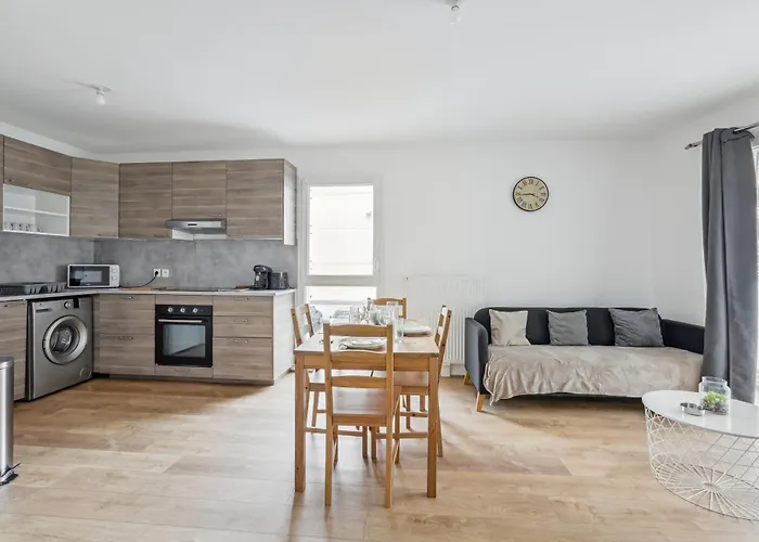 Chic Apart With Terace And Parking Appartement *